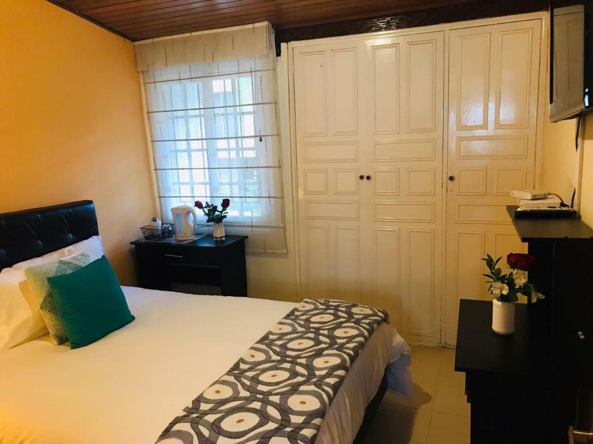 Casa Prada Bed&Breakfast Bogota Bagian luar foto